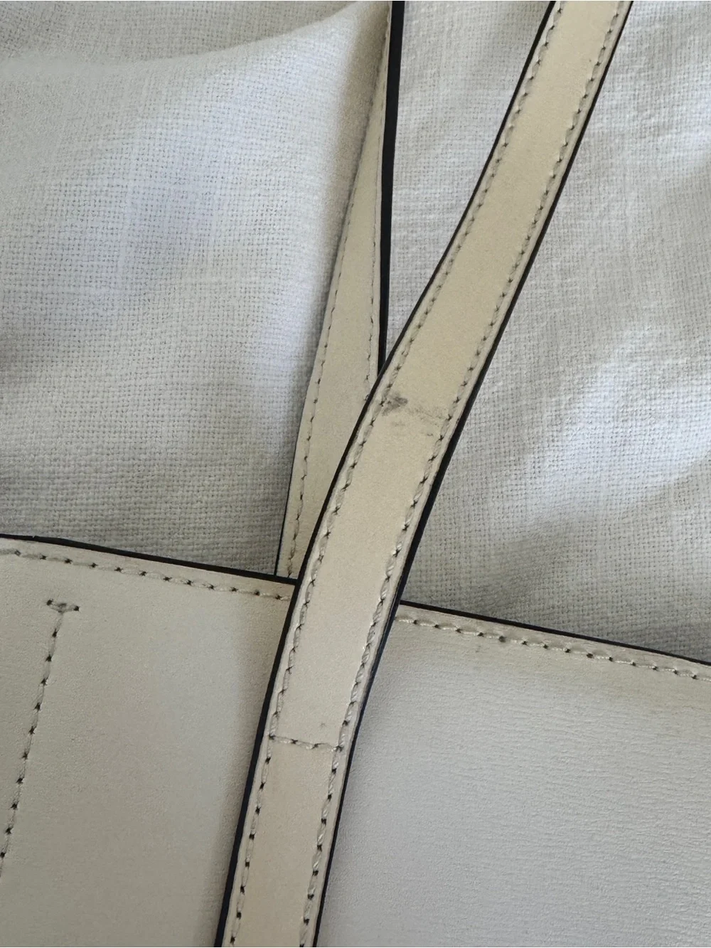 Preowned Vintage Michael Kors Emry Large Leather Tote Optic White 30t6se4t71